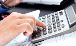 شکاف دستمزد های رسمی و هزینه‌های واقعی به سطح بحرانی رسیده است